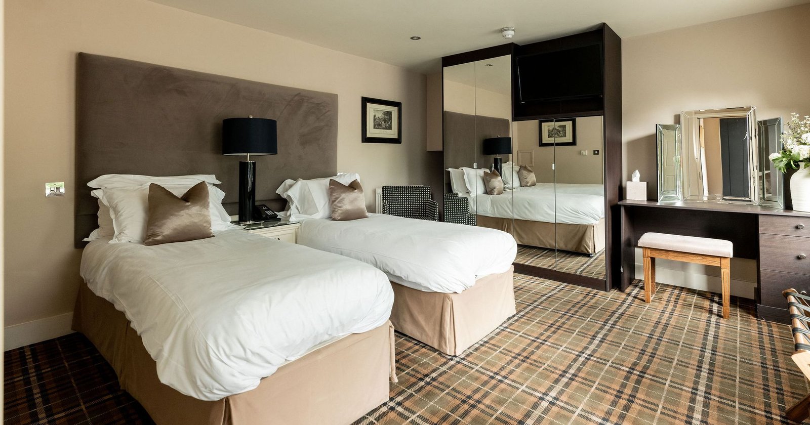 Essex Hotel Rooms | Book Affordable Stays Online UK Now